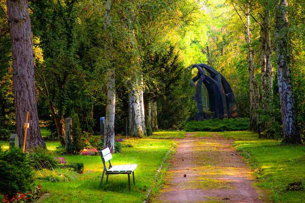 Ivancic_Bestatter_Ludwigsburg_Anonyme_Bestattung_Friedhof
